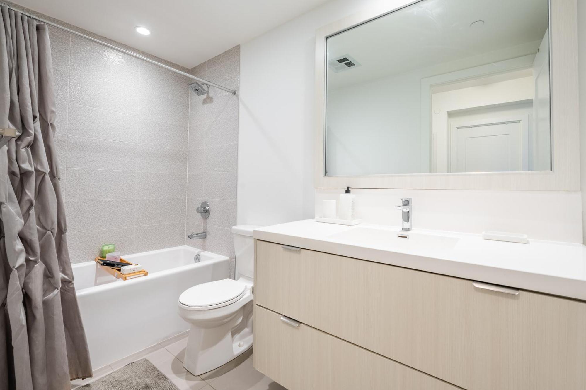 Spacious Corner Apartment Downtown Τορόντο Εξωτερικό φωτογραφία