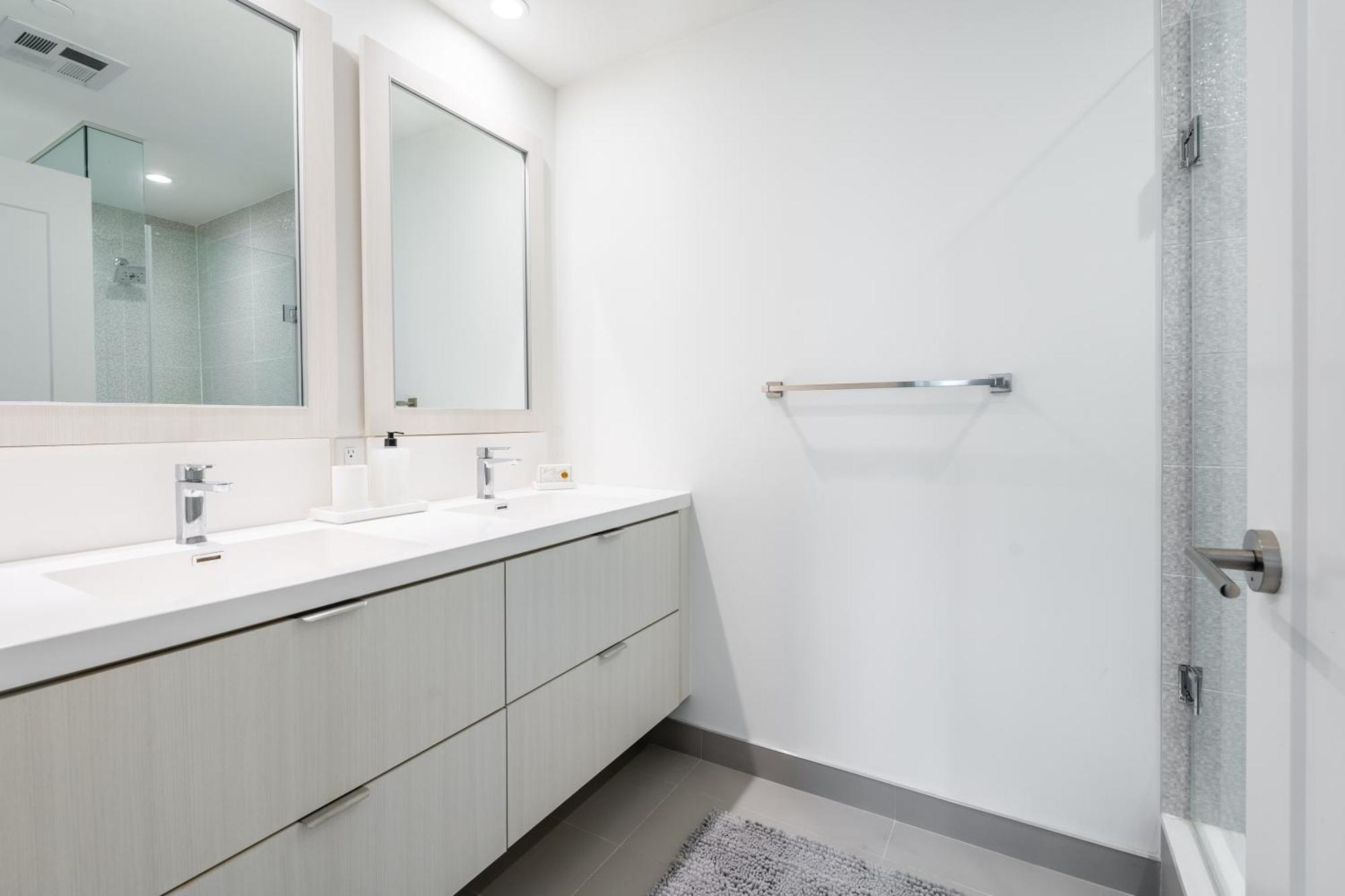 Spacious Corner Apartment Downtown Τορόντο Εξωτερικό φωτογραφία